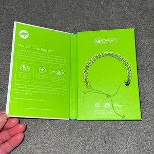 4Ocean Sea Turtle Beaded Bracelet